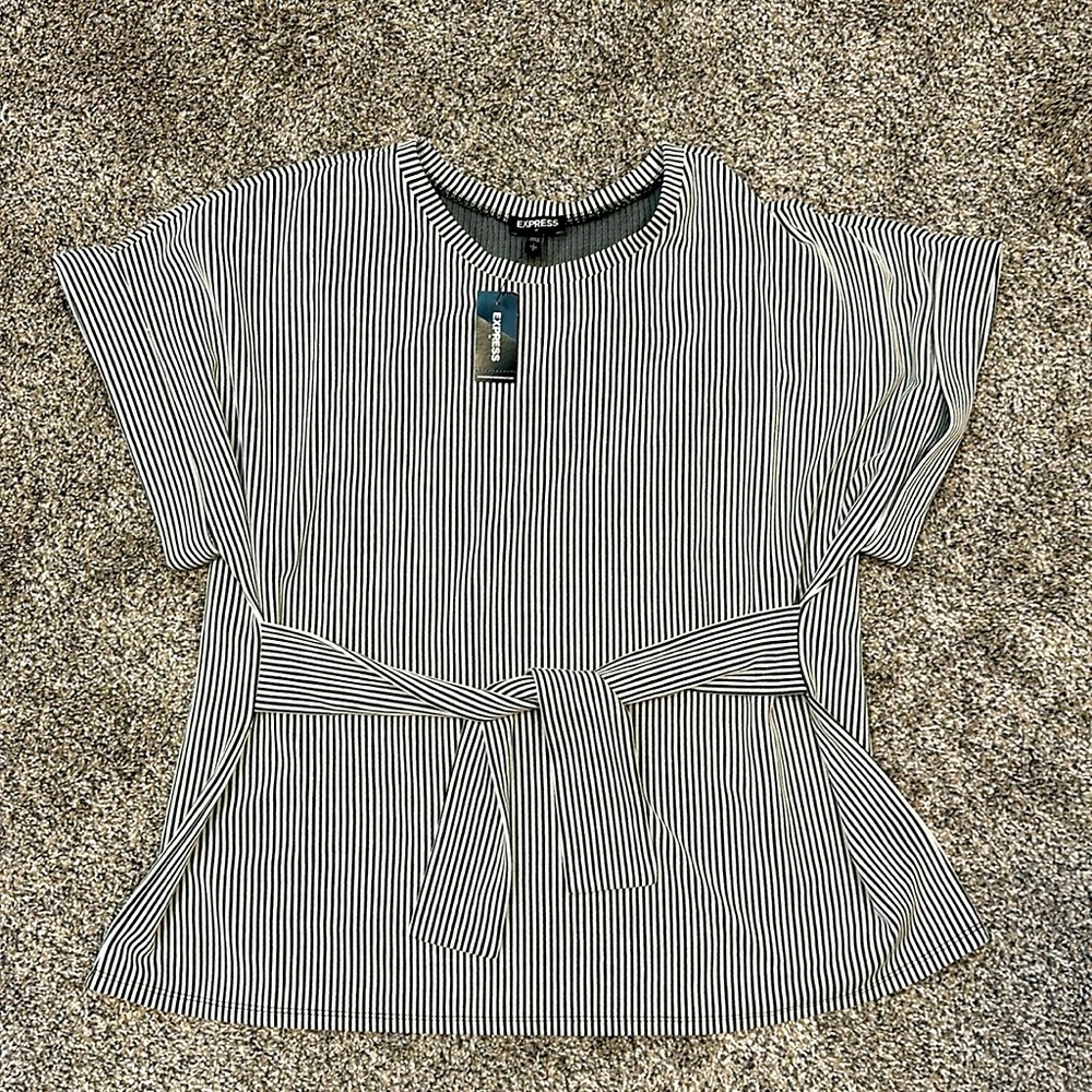 EXPRESS Top